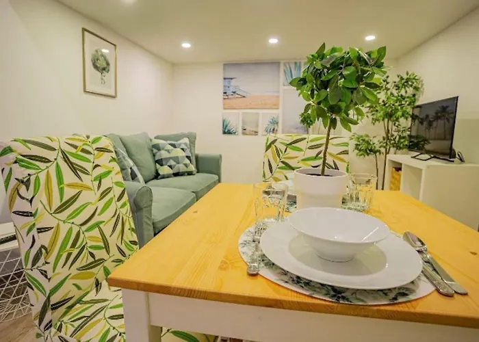 アパート Cosy Flat In Akacfa Str., Aya ブダペスト