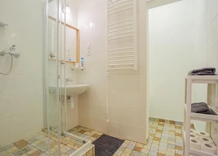 Cosy Flat In Akacfa Str., Aya