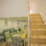 Cosy Flat In Akacfa Str., Aya Apartment Budapest